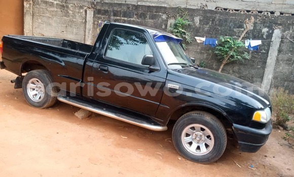 Sayi Na hannu Mazda Laputa Black Mota in Cotonou a Benin Sayi Na hannu Mazda Laputa Black Mota in Cotonou a Benin