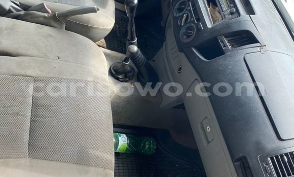 Sayi Na hannu Toyota Hilux White Mota in Cotonou a Benin Sayi Na hannu Toyota Hilux White Mota in Cotonou a Benin