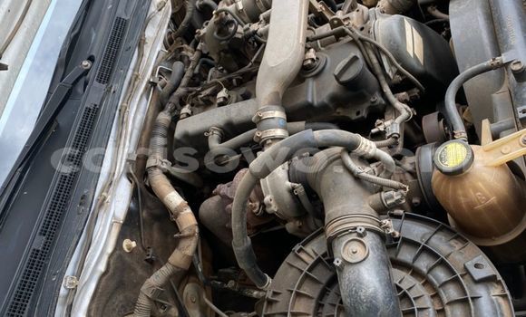 Sayi Na hannu Toyota Hilux White Mota in Cotonou a Benin Sayi Na hannu Toyota Hilux White Mota in Cotonou a Benin