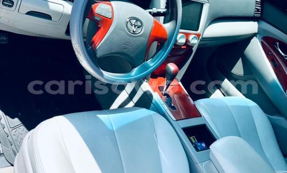 Ra Àlòkù Toyota Camry Silver Ọkọ̀ in Cotonou ni Benin Ra Àlòkù Toyota Camry Silver Ọkọ̀ in Cotonou ni Benin