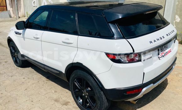 Acheter Occasion Voiture Land Rover Range Rover Evoque Blanc à Cotonou, Benin Acheter Occasion Voiture Land Rover Range Rover Evoque Blanc à Cotonou, Benin
