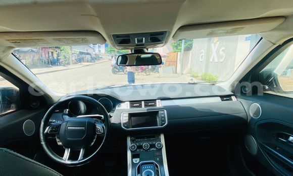 Acheter Occasion Voiture Land Rover Range Rover Evoque Blanc à Cotonou, Benin Acheter Occasion Voiture Land Rover Range Rover Evoque Blanc à Cotonou, Benin