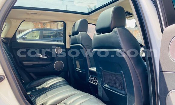 Acheter Occasion Voiture Land Rover Range Rover Evoque Blanc à Cotonou, Benin Acheter Occasion Voiture Land Rover Range Rover Evoque Blanc à Cotonou, Benin