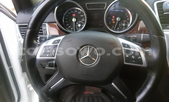 Buy Used Mercedes-Benz ML–Class White Car in Cotonou in Benign Buy Used Mercedes-Benz ML–Class White Car in Cotonou in Benign