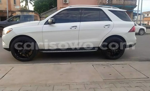 Buy Used Mercedes-Benz ML–Class White Car in Cotonou in Benign Buy Used Mercedes-Benz ML–Class White Car in Cotonou in Benign