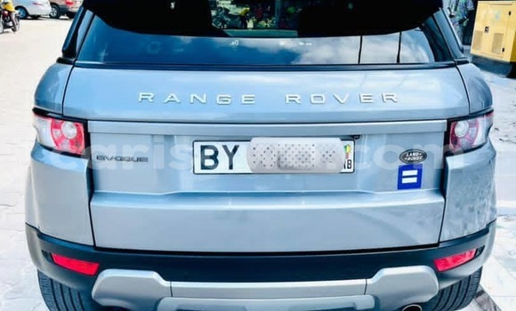 Sayi Na hannu Land Rover Range Rover Evoque Azurfa Mota in Cotonou a Benin