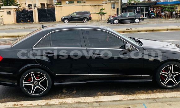 Sayi Na hannu Mercedes-Benz E-klasse AMG Black Mota in Cotonou a Benin Sayi Na hannu Mercedes-Benz E-klasse AMG Black Mota in Cotonou a Benin