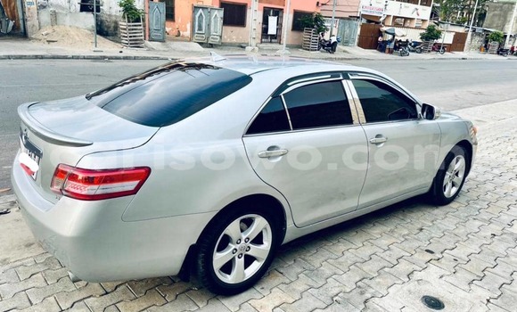 Ra Tuntun Toyota Camry Silver Ọkọ̀ in Cotonou ni Benin Ra Tuntun Toyota Camry Silver Ọkọ̀ in Cotonou ni Benin