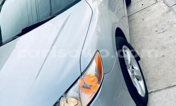 Ra Tuntun Toyota Camry Silver Ọkọ̀ in Cotonou ni Benin Ra Tuntun Toyota Camry Silver Ọkọ̀ in Cotonou ni Benin