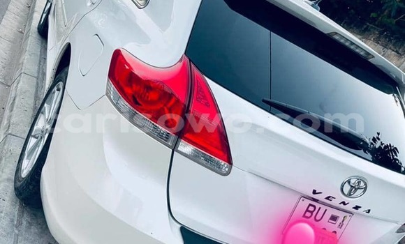 Buy Used Toyota Venza White Car in Cotonou in Benign Buy Used Toyota Venza White Car in Cotonou in Benign