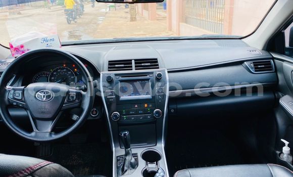 Sayi Na hannu Toyota Camry Azurfa Mota in Cotonou a Benin Sayi Na hannu Toyota Camry Azurfa Mota in Cotonou a Benin