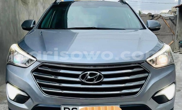 Sayi Na hannu Hyundai Santa Fe Azurfa Mota in Cotonou a Benin