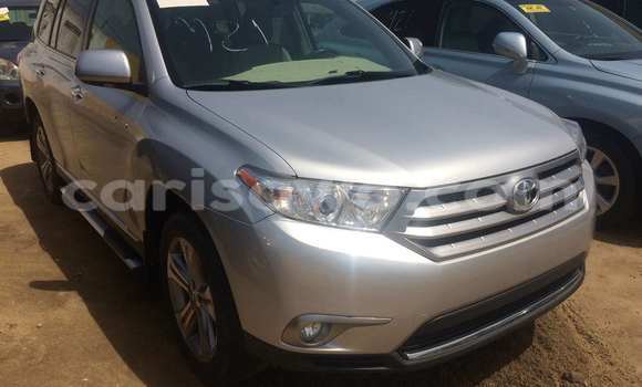 Acheter Occasion Voiture Toyota Highlander Gris à Porto Novo, Benin Acheter Occasion Voiture Toyota Highlander Gris à Porto Novo, Benin