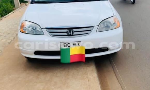 Ra Àlòkù Honda Civic funfun Ọkọ̀ in Abomey Calavi ni Benin