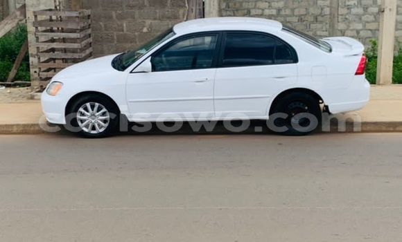 Sayi Na hannu Honda Civic White Mota in Abomey Calavi a Benin Sayi Na hannu Honda Civic White Mota in Abomey Calavi a Benin