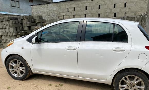 Buy Used Toyota Yaris White Car in Cotonou in Benign Buy Used Toyota Yaris White Car in Cotonou in Benign