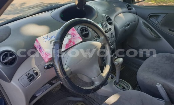 Acheter Occasion Voiture Toyota Yaris Bleu à Cotonou, Benin Acheter Occasion Voiture Toyota Yaris Bleu à Cotonou, Benin