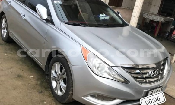 Acheter Occasion Voiture Hyundai Sonata Gris à Cotonou, Benin Acheter Occasion Voiture Hyundai Sonata Gris à Cotonou, Benin