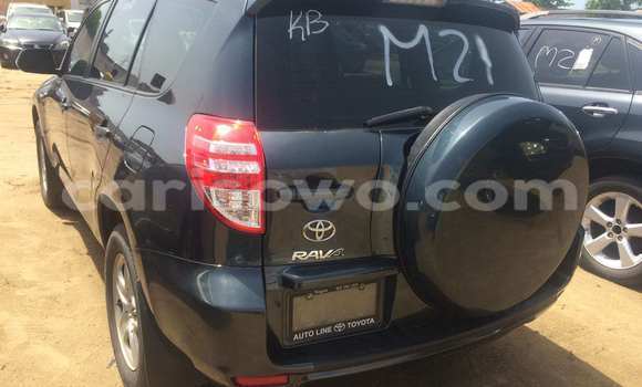 Sayi Na hannu Toyota 4Runner Black Mota in Porto Novo a Benin Sayi Na hannu Toyota 4Runner Black Mota in Porto Novo a Benin