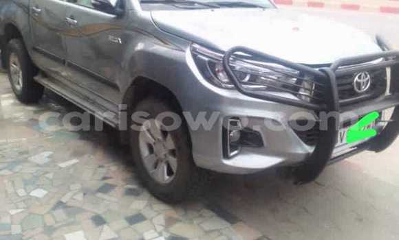 Buy Used Toyota Hilux Black Car in Cotonou in Benign