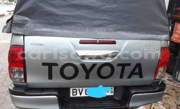 Sayi Na hannu Toyota Hilux Azurfa Mota in Abomey Calavi a Benin Sayi Na hannu Toyota Hilux Azurfa Mota in Abomey Calavi a Benin