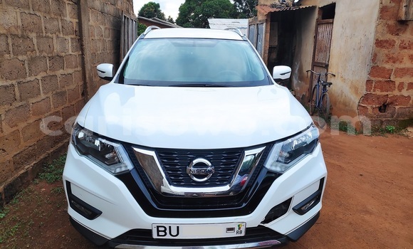 Acheter Occasion Voiture Nissan Rogue Blanc à Cotonou, Benin