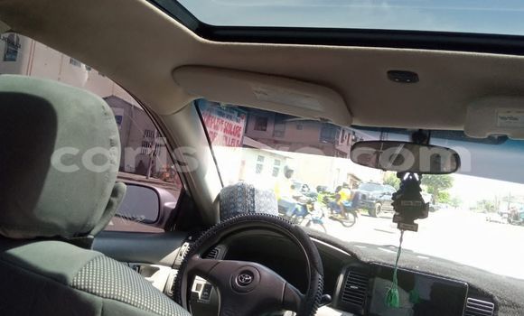 Ra Àlòkù Toyota Corolla Silver Ọkọ̀ in Abomey Calavi ni Benin Ra Àlòkù Toyota Corolla Silver Ọkọ̀ in Abomey Calavi ni Benin
