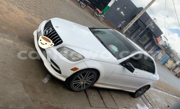 Acheter Occasion Voiture Mercedes-Benz C–Class Blanc à Cotonou, Benin Acheter Occasion Voiture Mercedes-Benz C–Class Blanc à Cotonou, Benin
