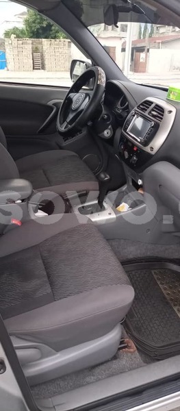 Big with watermark toyota rav4 benin cotonou 12127