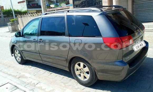 Ra Àlòkù Toyota Sienna Alagara Ọkọ̀ in Cotonou ni Benin Ra Àlòkù Toyota Sienna Alagara Ọkọ̀ in Cotonou ni Benin