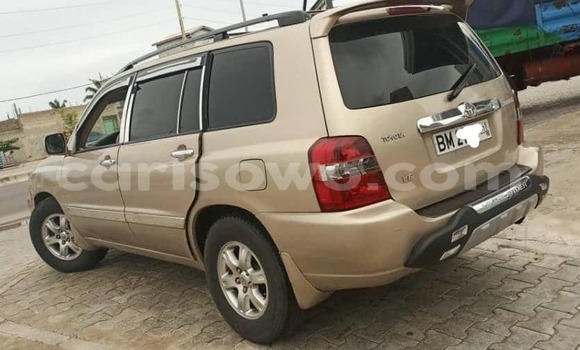 Acheter Occasion Voiture Toyota Highlander Beige à Cotonou, Benin Acheter Occasion Voiture Toyota Highlander Beige à Cotonou, Benin