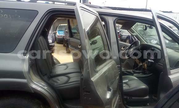 Sayi Na hannu Mazda Tribute Brown Mota in Porto Novo a Benin Sayi Na hannu Mazda Tribute Brown Mota in Porto Novo a Benin