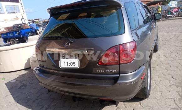Buy Used Lexus RX 300 Silver Car in Cotonou in Benign