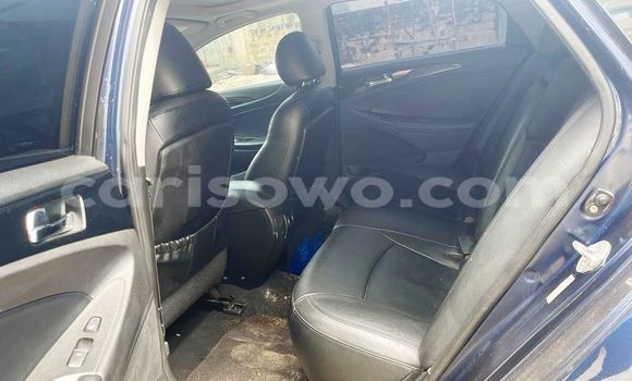 Sayi Na hannu Hyundai Sonata Blue Mota in Cotonou a Benin Sayi Na hannu Hyundai Sonata Blue Mota in Cotonou a Benin