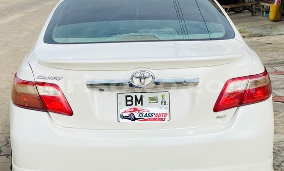 Ra Àlòkù Toyota Camry funfun Ọkọ̀ in Cotonou ni Benin Ra Àlòkù Toyota Camry funfun Ọkọ̀ in Cotonou ni Benin