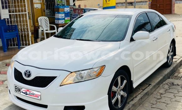 Ra Àlòkù Toyota Camry funfun Ọkọ̀ in Cotonou ni Benin Ra Àlòkù Toyota Camry funfun Ọkọ̀ in Cotonou ni Benin