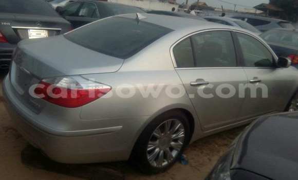 Acheter Occasion Voiture Hyundai Accent Gris à Porto Novo, Benin Acheter Occasion Voiture Hyundai Accent Gris à Porto Novo, Benin
