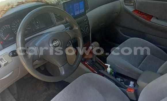 Sayi Na hannu Toyota Corolla White Mota in Cotonou a Benin Sayi Na hannu Toyota Corolla White Mota in Cotonou a Benin