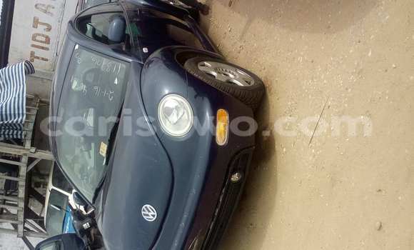 Acheter Occasion Voiture Volkswagen Beetle Bleu à Porto Novo, Benin Acheter Occasion Voiture Volkswagen Beetle Bleu à Porto Novo, Benin