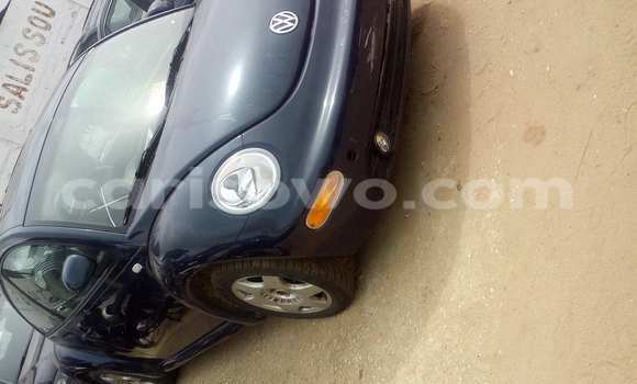 Acheter Occasion Voiture Volkswagen Beetle Bleu à Porto Novo, Benin Acheter Occasion Voiture Volkswagen Beetle Bleu à Porto Novo, Benin