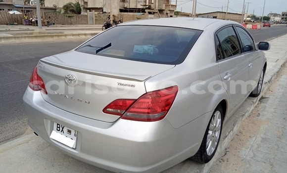 Sayi Na hannu Toyota Avalon Azurfa Mota in Cotonou a Benin Sayi Na hannu Toyota Avalon Azurfa Mota in Cotonou a Benin