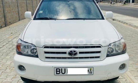 Buy Used Toyota Highlander White Car in Cotonou in Benign