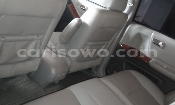Sayi Na hannu Toyota Highlander White Mota in Cotonou a Benin Sayi Na hannu Toyota Highlander White Mota in Cotonou a Benin