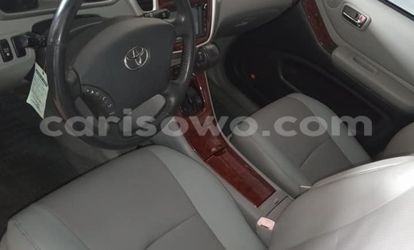 Sayi Na hannu Toyota Highlander White Mota in Cotonou a Benin Sayi Na hannu Toyota Highlander White Mota in Cotonou a Benin