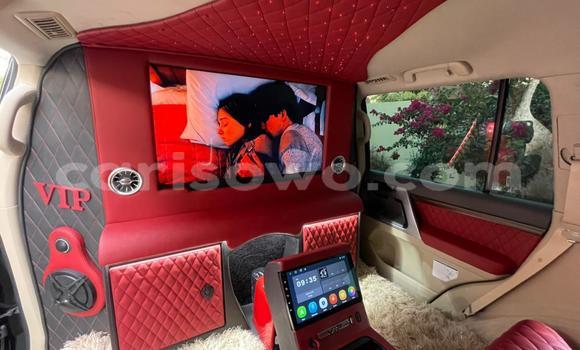 Ra Tuntun Toyota Land Cruiser Black Ọkọ̀ in Cotonou ni Benin Ra Tuntun Toyota Land Cruiser Black Ọkọ̀ in Cotonou ni Benin