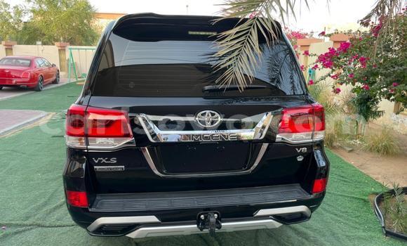 Ra Tuntun Toyota Land Cruiser Black Ọkọ̀ in Cotonou ni Benin Ra Tuntun Toyota Land Cruiser Black Ọkọ̀ in Cotonou ni Benin