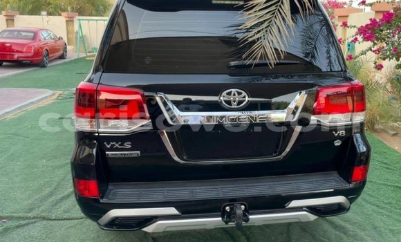 Acheter Occasion Voiture Toyota Land Cruiser Noir à Cotonou, Benin Acheter Occasion Voiture Toyota Land Cruiser Noir à Cotonou, Benin