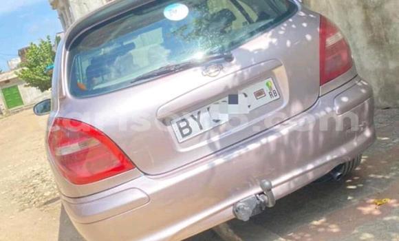 Ra Àlòkù Nissan Almera Silver Ọkọ̀ in Abomey Calavi ni Benin