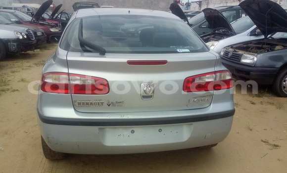 Acheter Neuf Voiture Renault Laguna Gris à Savalou, Benin Acheter Neuf Voiture Renault Laguna Gris à Savalou, Benin