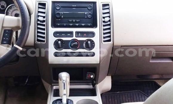 Ra Àlòkù Ford Edge funfun Ọkọ̀ in Cotonou ni Benin Ra Àlòkù Ford Edge funfun Ọkọ̀ in Cotonou ni Benin